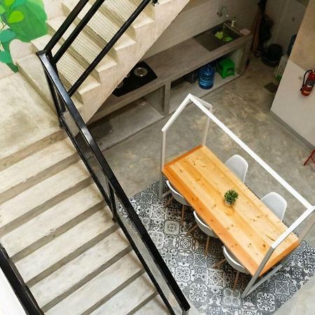 Fybed Aparthotel Semarang Buitenkant foto
