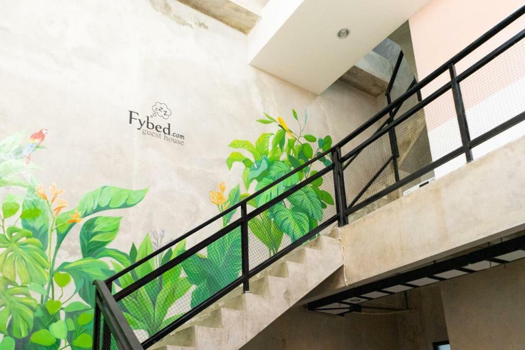 Fybed Aparthotel Semarang Buitenkant foto