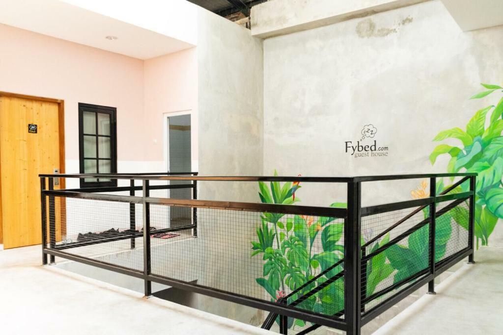 Fybed Aparthotel Semarang Buitenkant foto